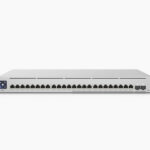 Ubiquiti USW-ENTERPRISE-24-POE UniFi Switch Empresarial, Capa 3, 24 puertos PoE 802.3af/at (12 puertos 2.5G y 12 puertos 1G) + 2 puertos 1/10G SFP+, 400Watts, pantalla informativa